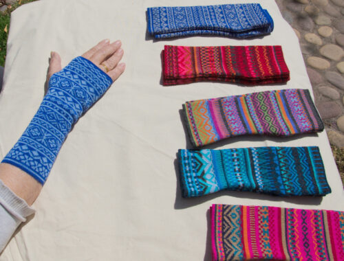 Fingerless Gloves woven of Baby Alpaca – The AN-Mercado